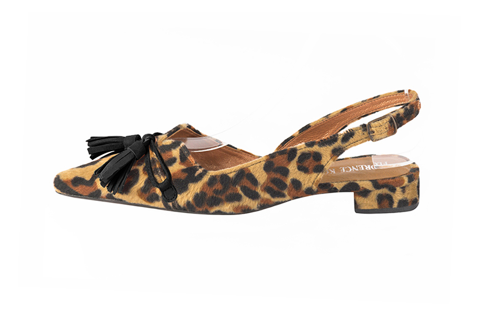 Women's animal print and matt black elegant slingback heels, with a bow on the front. Pointed toe. Flat flare heels - Profile view